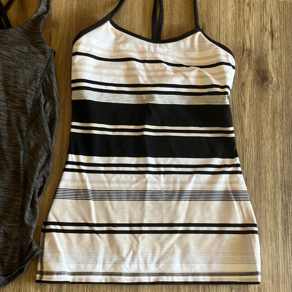 SET OF 3!  LULULEMON Women’s Yoga Activewear Tank Tops. All size 4. - Picture 3 of 4